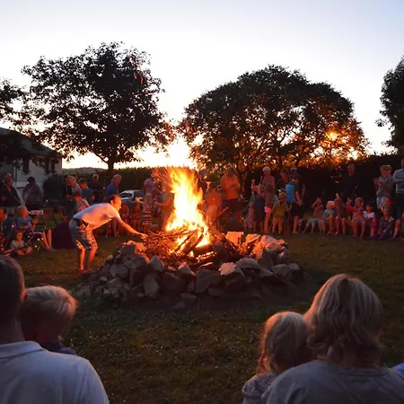 Camping Lodges&toiles Du Sidobre - Nature Et Sérénité Le Bez (Tarn)
